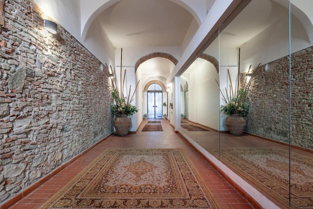 Midtown Apartment Pisa Buitenkant foto